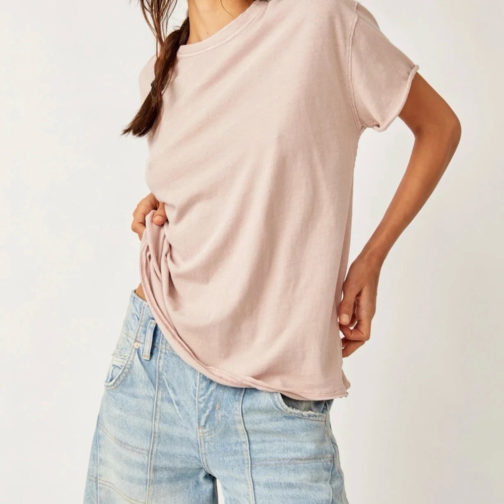 Carly Jean Los Angeles Blush Short Sleeve Tee